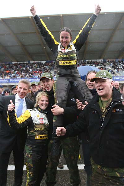 Overwinning en titel van de troepen van de Landmacht